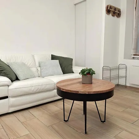 La Maison D'emmie 83m2 Avec Wi-fi Holiday home